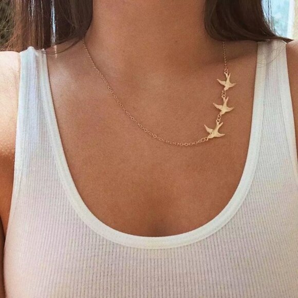 “3 Little Birds" Sparrow Gold Dainty Pretty Bohemian Hippie Peace Gift Necklace - Picture 2 of 7